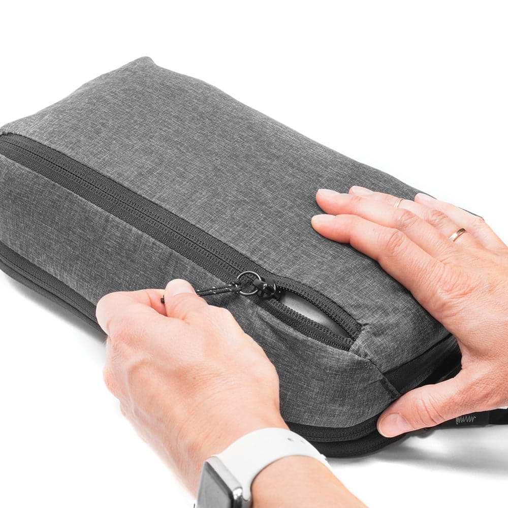 Peak Design Packing Cube clean and dirty divider